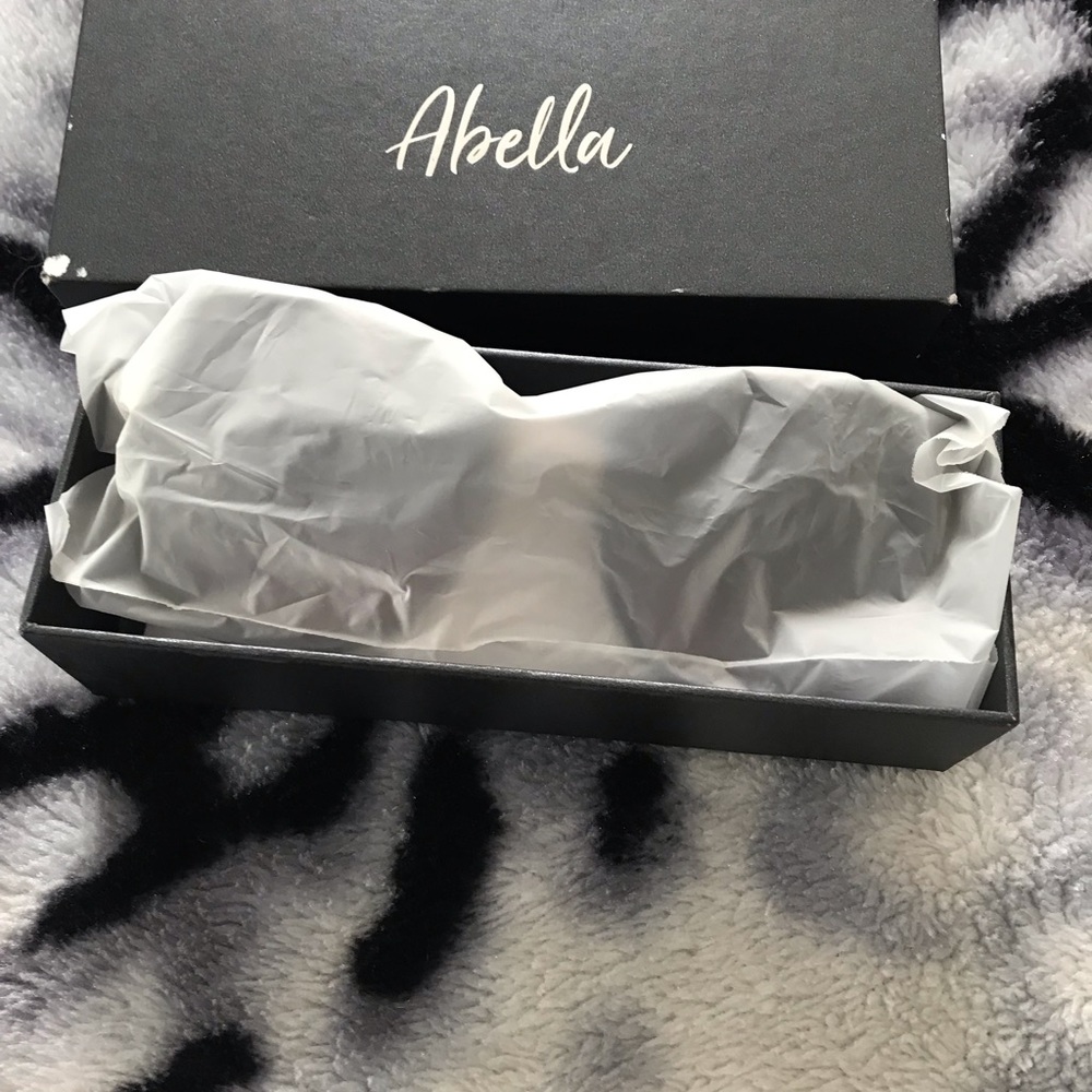 Abella shades
